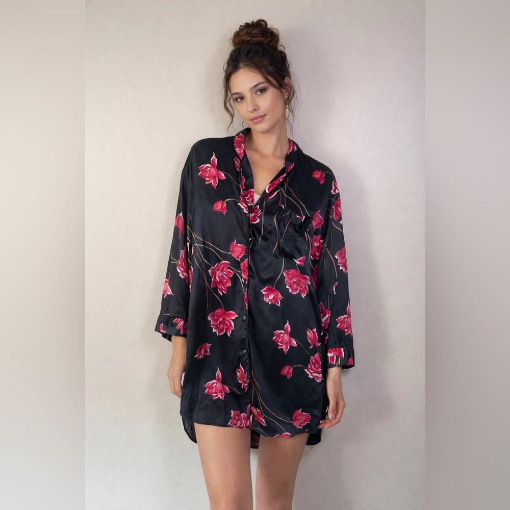 Victoria's Secret Vintage Gold Label Black Floral Satin Sleep Shirt Size Small